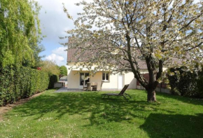 Semi-detached house, Bréhal